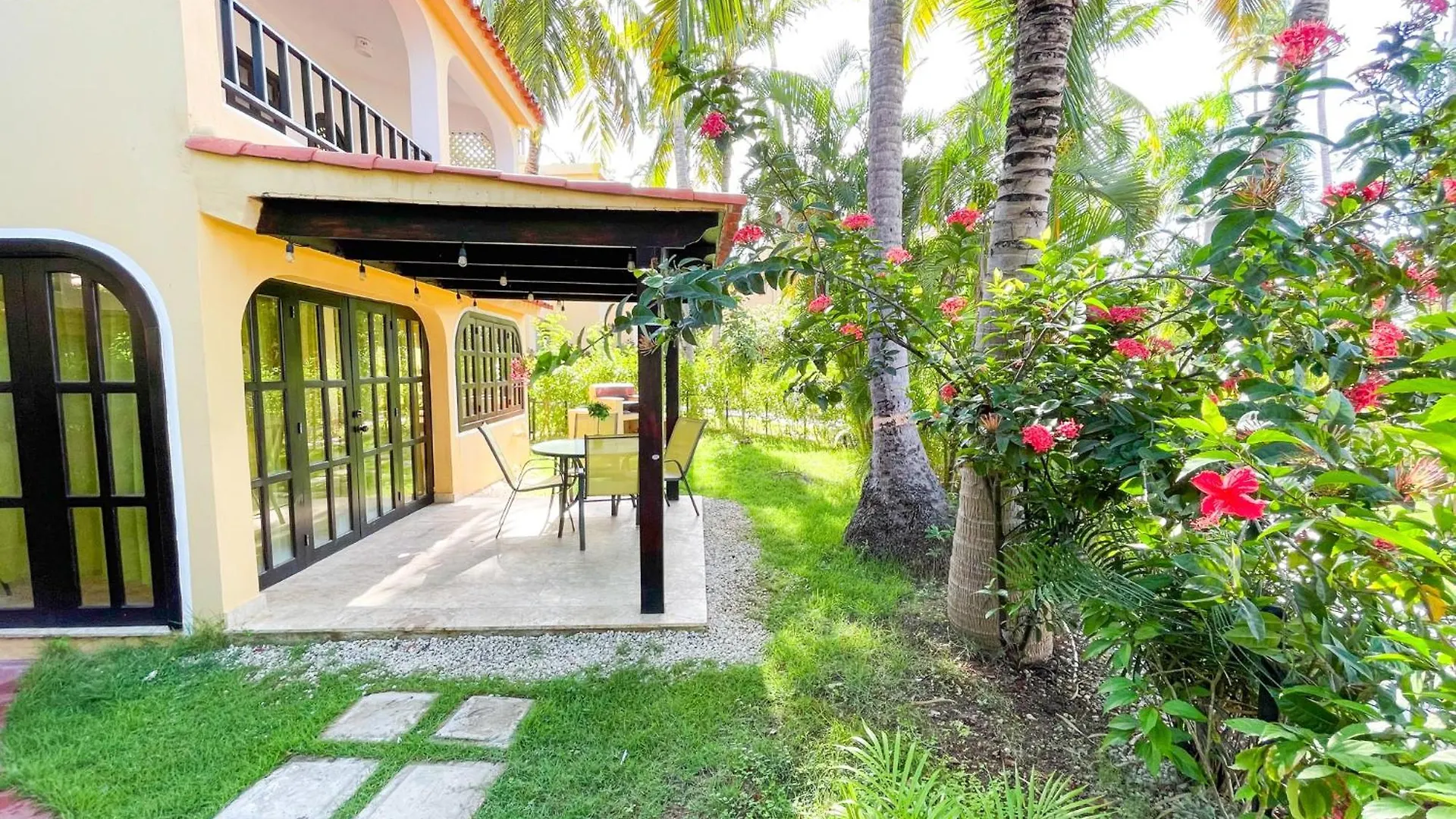 Resort Beach Condo-Hotel With Villas & Private Apartments Wifi Bbq Beach Club & Spa Punta Cana