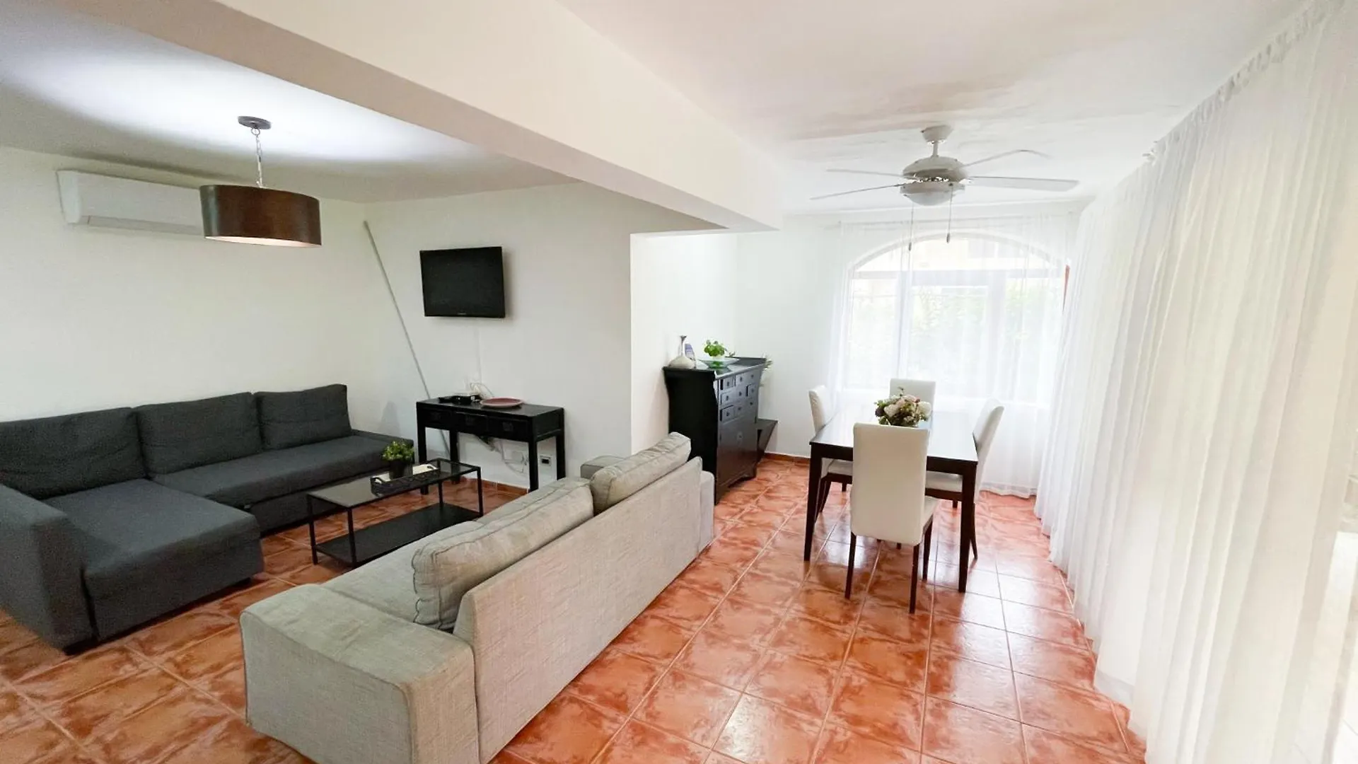 Resort Beach Condo-Hotel With Villas & Private Apartments Wifi Bbq Beach Club & Spa Punta Cana 5*,  Den Dominikanske Republik